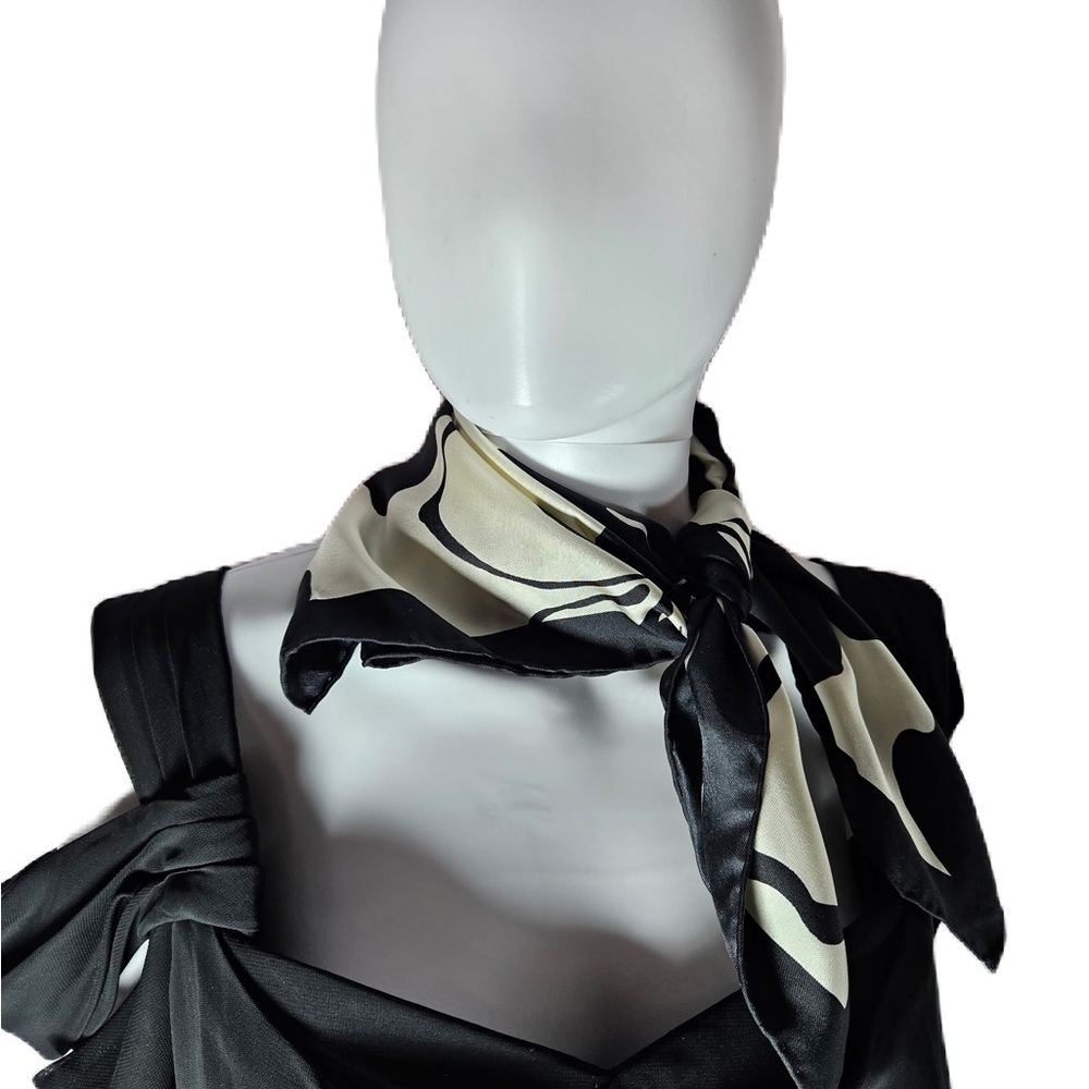 Elegant Black and White Scarf